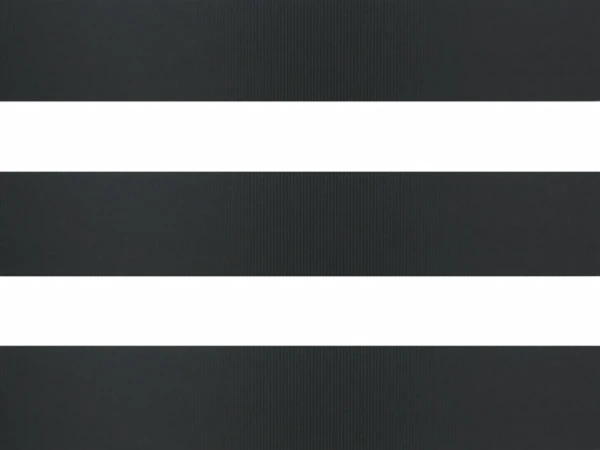 Standard 005 - Čierna