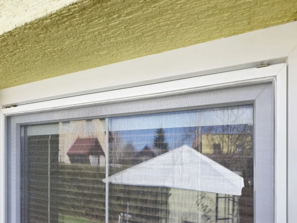 Sieťky proti hmyzu na OKNO - pevné KLIK LUX - bežné odtiene 26