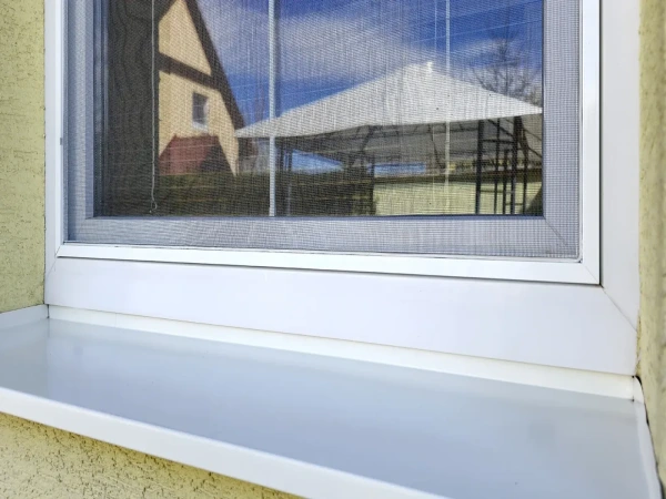 Sieťky proti hmyzu na OKNO - pevné KLIK LUX - bežné odtiene 18