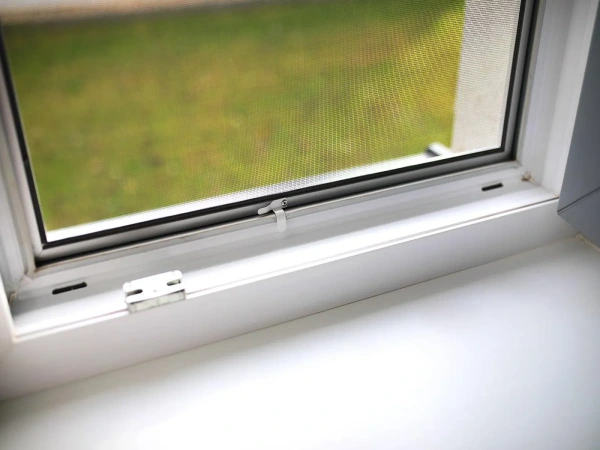 Sieťky na  OKNO - pevné - drevoimitačné 5