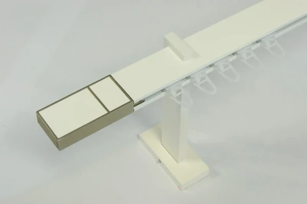 Garniža SQUARE LINE biela 1dr. - kon. BOSS biela koža