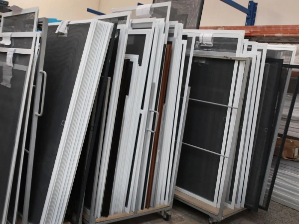 Sieťky na  OKNO - pevné MAX - bežné odtiene 11