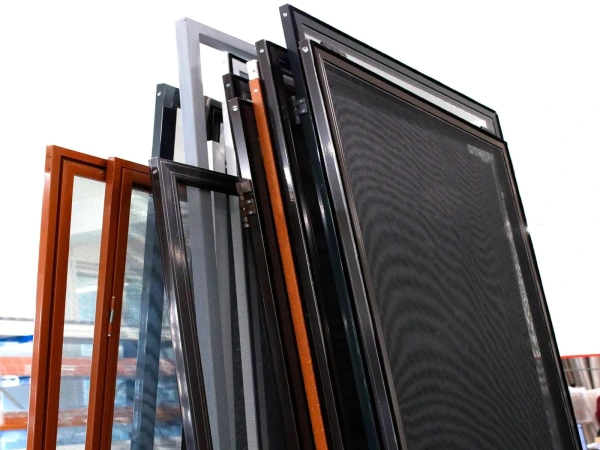 Sieťky na DVERE  - pántové v ráme SMART - renolit 6